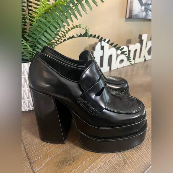 Steve Madden Black Platform Shoes - Picture 6 of 16